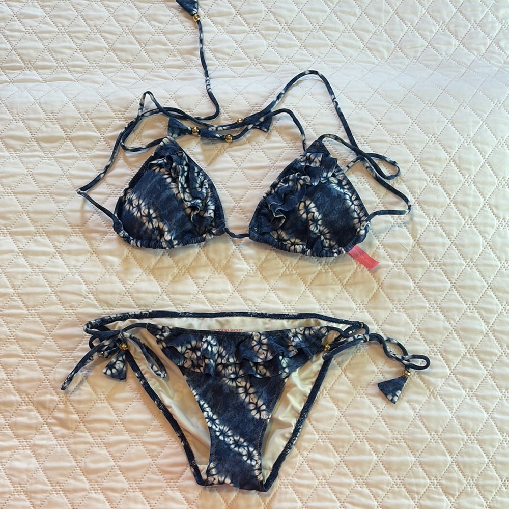 Victoria's Secret Black and White Bikini Set